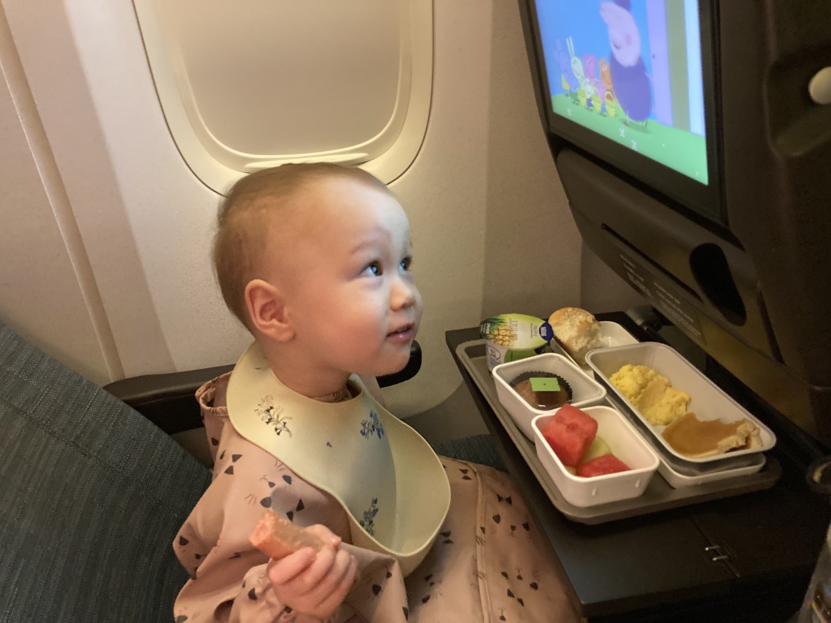 實用文》2歲娃出國去～PART 1～【長途飛行英國⥨台灣打包+貼士】｜龍媽去哪兒｜Dragon_mama_uk。龍媽媽在英國。