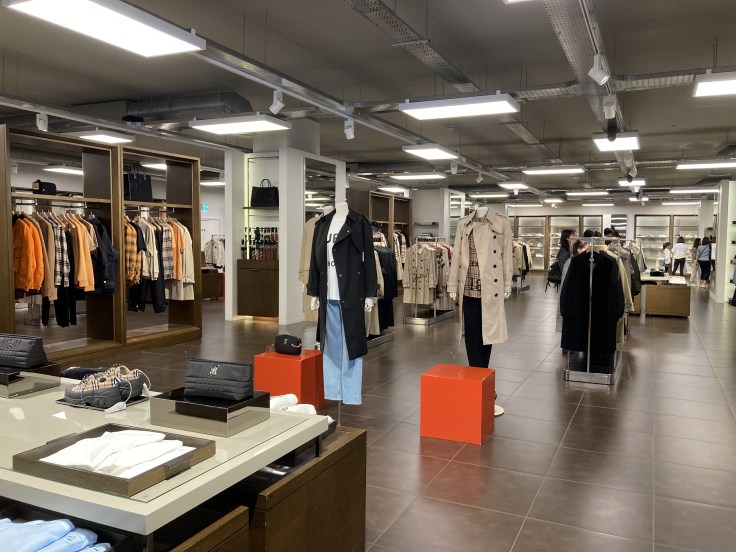 英國倫敦購物》土產掃貨走起！Burberry Outlet 博柏利倫敦暢貨中心Dragon mama uk 龍媽媽在英國｜龍三來了