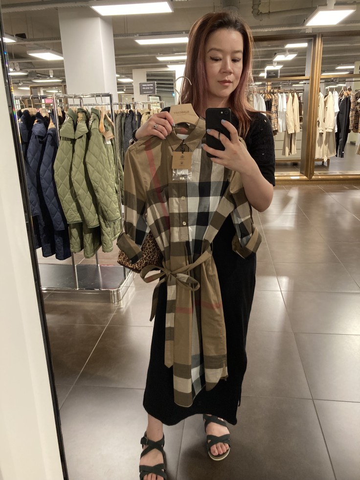 英國倫敦購物》土產掃貨走起！Burberry Outlet 博柏利倫敦暢貨中心Dragon mama uk 龍媽媽在英國｜龍三來了