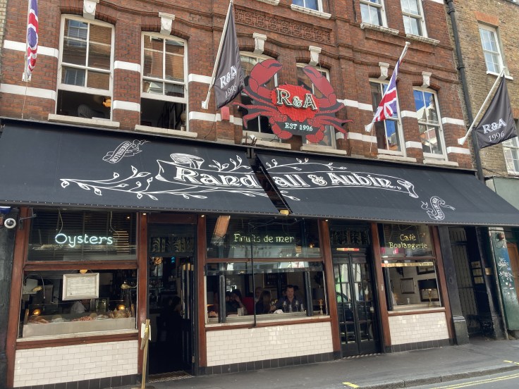 英國倫敦美食》Randall & Aubin 蘭德爾奧賓生蠔吧 ｜體驗最接地氣的英式飲食休閒文化